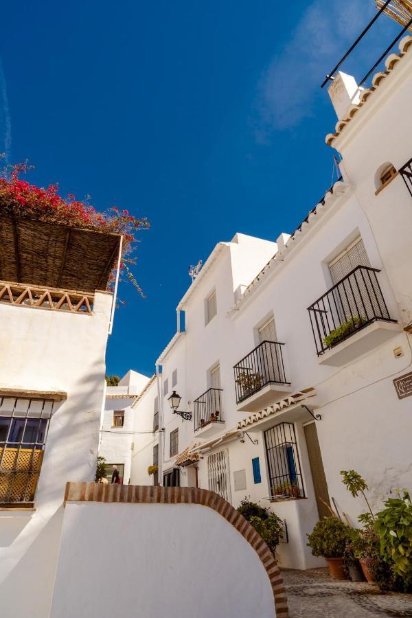 Apartamento Essence By Solset Frigiliana Exteriör bild