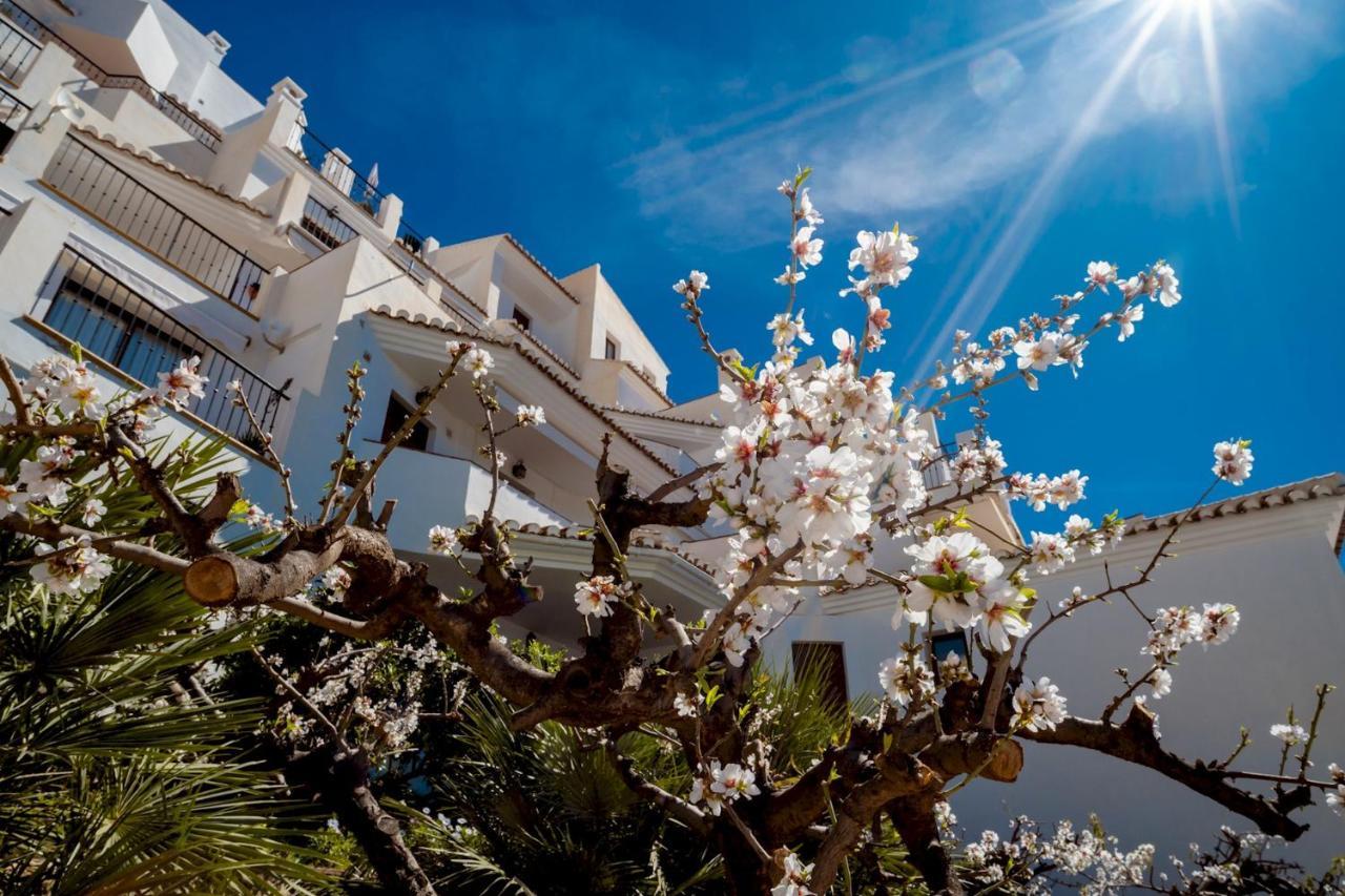 Apartamento Essence By Solset Frigiliana Exteriör bild