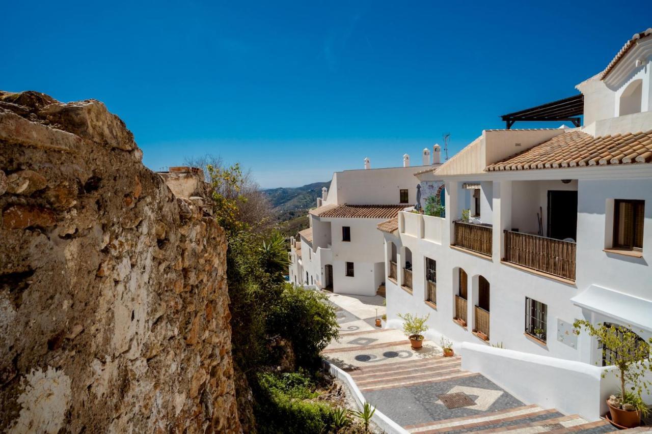 Apartamento Essence By Solset Frigiliana Exteriör bild